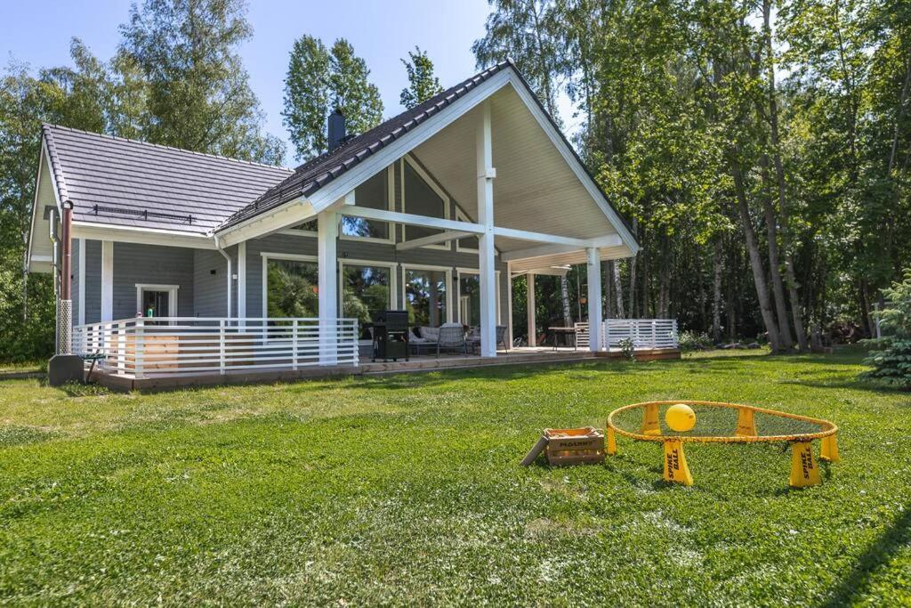 Modern Villa With Sauna & Hot Tub Hiiumaa Eksteriør billede